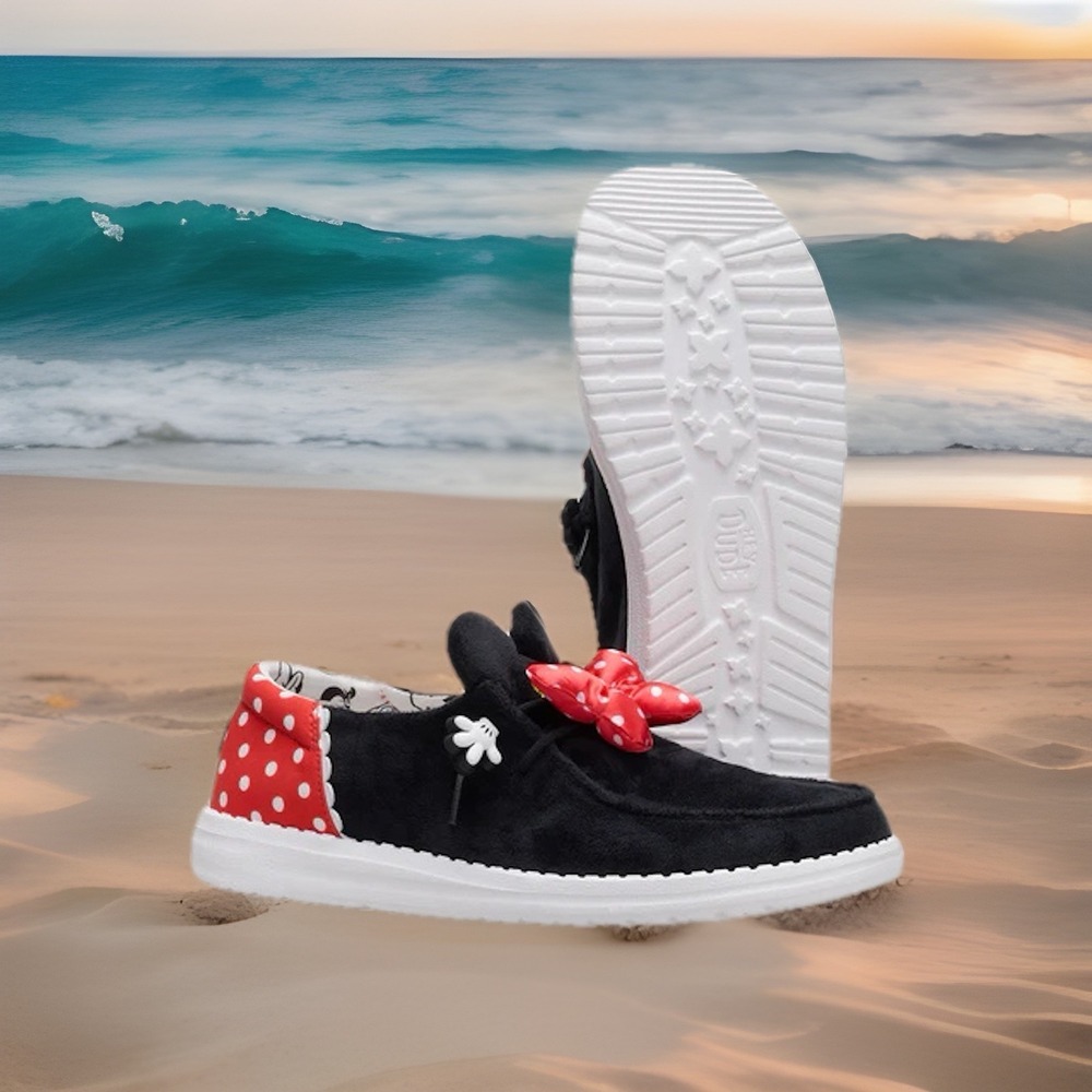 New Hey Dude Disney Minnie Mouse Wendy Funk Shoes Sz 8 Velvet
